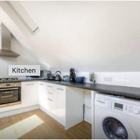 2-Bed Loft Apartment For 5Ppl With Private Parking 贝肯汉姆 外观 照片